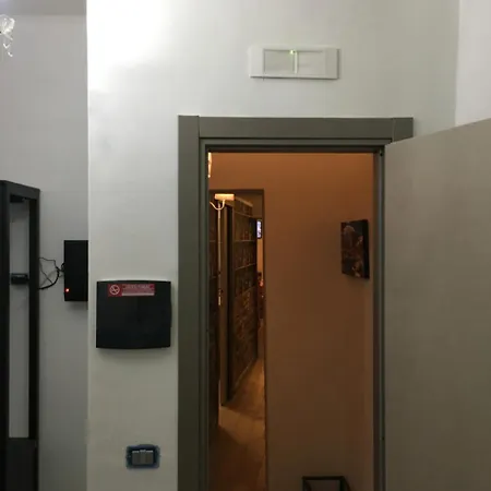 Oda ve Kahvaltı Na Tazzulel E Cafe 3*