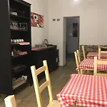 Nocleg ze śniadaniem Na Tazzulel E Cafe 4*