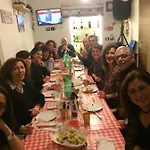 Na Tazzulel E Cafe 4* Neapol